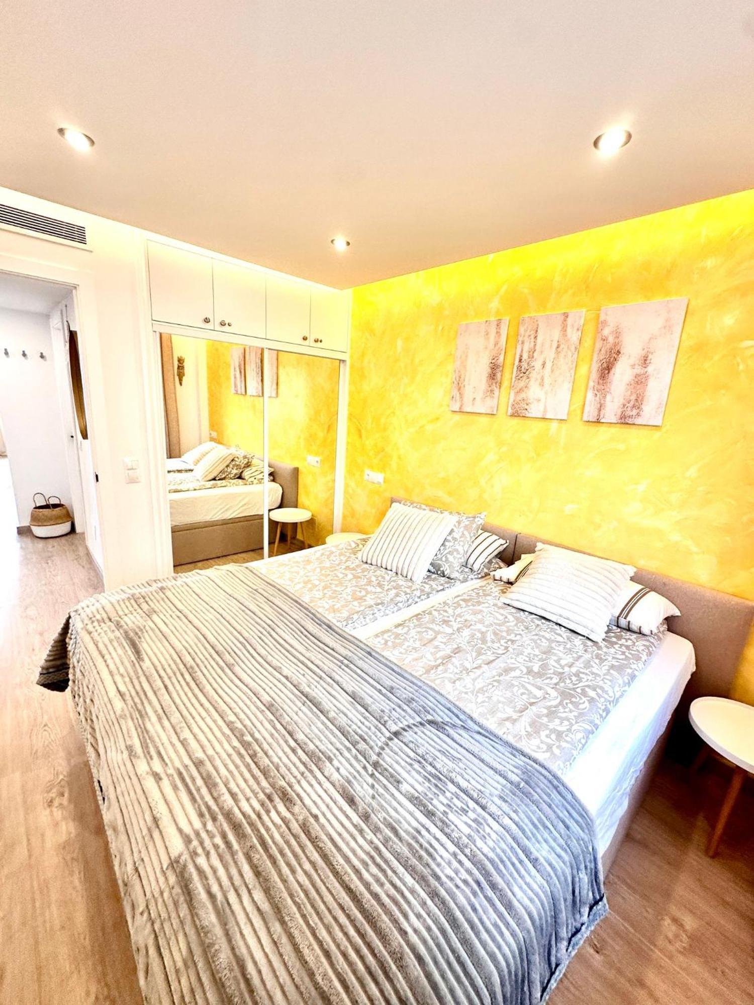 Bajondillo Con Terraza Apartamento