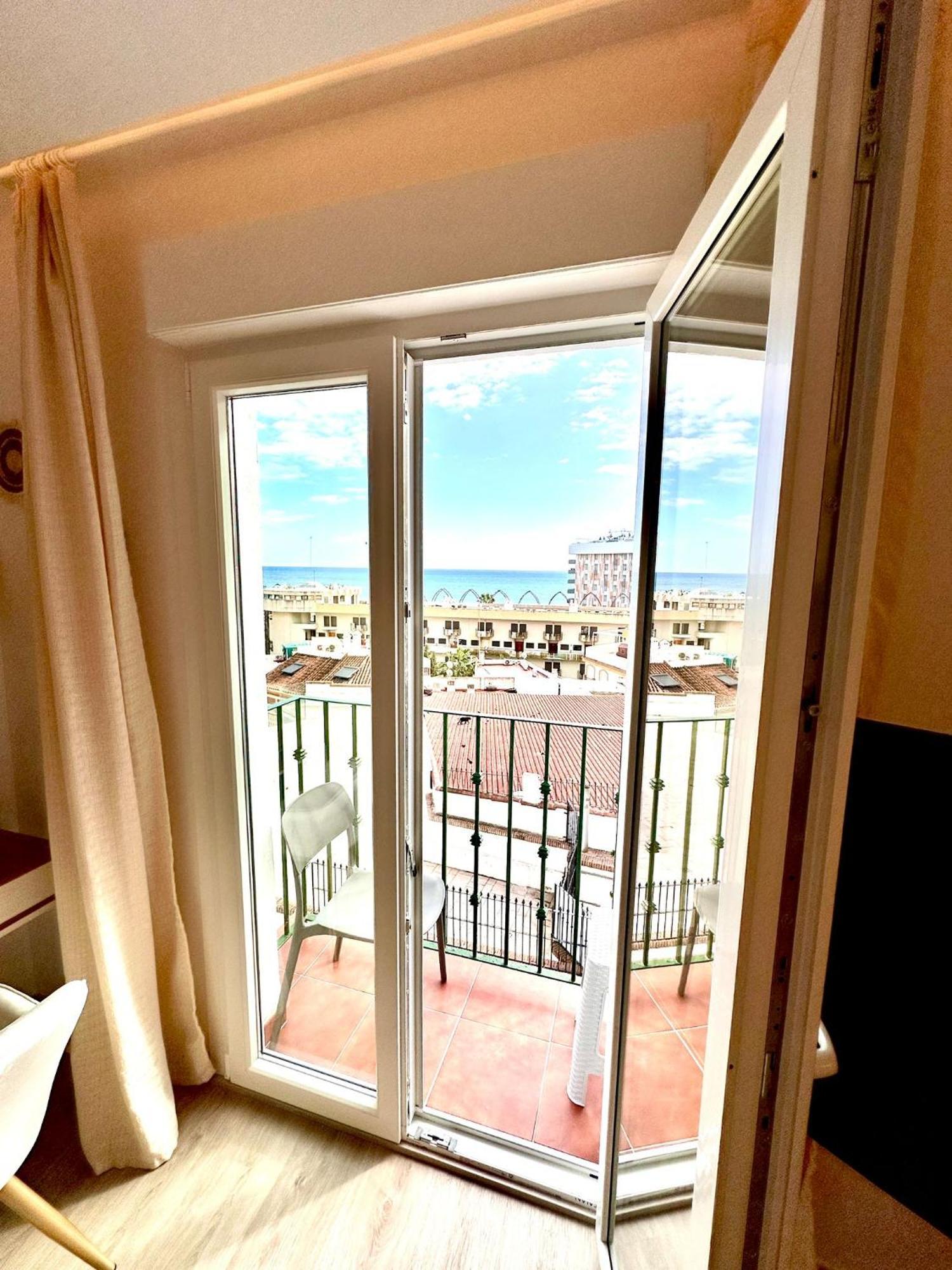 Bajondillo Con Terraza